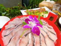 -乡土黄·鲜牛肉火锅·小龙虾(兴业街店)