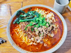 -丁丁猫重庆小面(徐州路店)