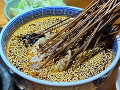 -大众跷脚牛肉馆·非遗传承单位(峨眉山店)