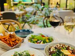 -théATRE茶聚场·餐厅(环球金融中心店)