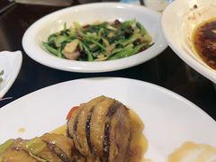 -喜乐餐厅•灯笼虾球首创者•本地小海鲜(二马路店)