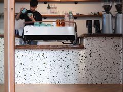 -Line 咖啡(石厦花园店)