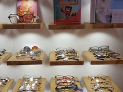 -亿视康青少儿眼镜(五官科店)