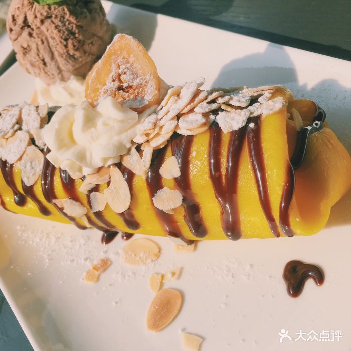 香蕉奶油可丽饼