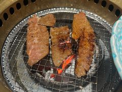 -山川小町·极番烧肉(新地假日广场店)