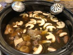 -乳仔牛牦牛汤锅 烤羊排(松潘古城店)