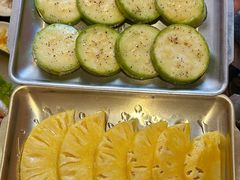 -围炉肉舍•炭烤活鳗•丹东海鲜烤肉(步行街店)