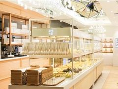 面包甜点陈列柜-奈雪的茶(石厦时代广场店)