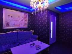 -K歌之王量贩式KTV(洪楼店)