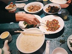 -呷湘厨·鱼汤捞饭·剁椒鱼头·辣椒炒肉(国家会展中心店)