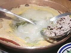 -洱火云南酸菜牛肉火锅(石景山当代商城店)