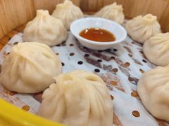 鲜虾猪肉小笼包-老上海里弄味道(知春路店)