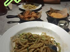 -必胜客(阿诗玛店)