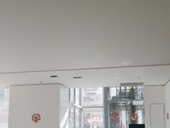 -卡罗酒店(东门晒布地铁站店)