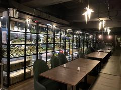 -Oasis Bar & Grill