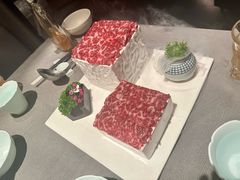 -左庭右院鲜牛肉火锅黑金店(陆家嘴中心店)