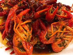 -扒虾小妹儿麻辣海鲜(宏图街店)