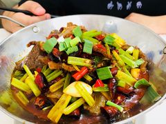 干锅带皮牛肉-新新湘菜馆(新中街二条店)
