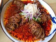 芥末饸饹-小六汤包(亚欧店)