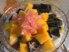 杨枝甘露凉粉爽-甜心妈妈·榴莲星级糖水(北京路总店)
