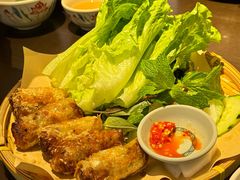 -大头虾越式风味餐厅(光明广场店)