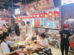 -萍姐火锅·公路夜市(武汉首店)