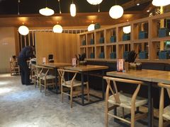 -鸿通城购物中心