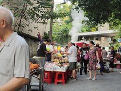 -红土地(地铁站)