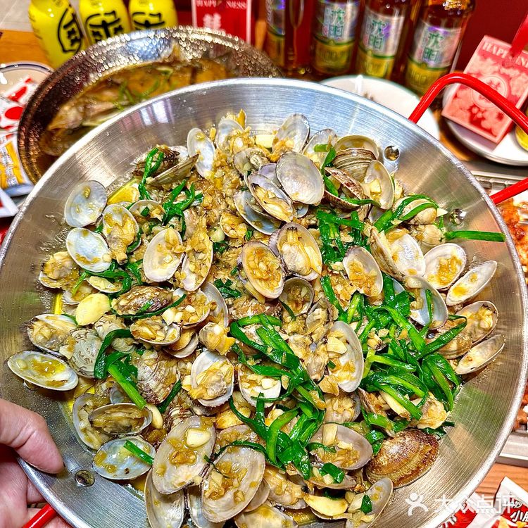 沈阳烧烤都细分赛道了，我站海鲜这条！鲜迷糊🔥