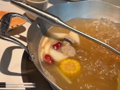 -左庭右院鲜牛肉火锅(金山万达店)