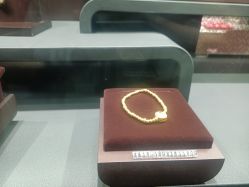 -周大福CHOW TAI FOOK(浦东八佰伴店)