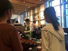 靠窗位-星巴克(汾阳路店)