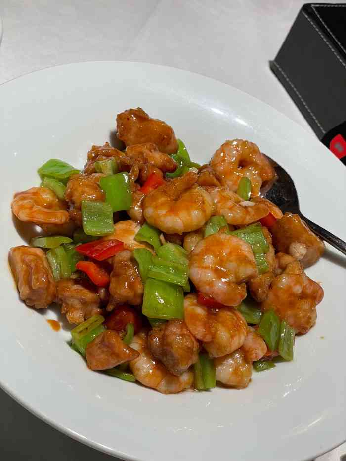 北平楼(惠新里店)-"北京菜,说实话,菜品不错,量够大,挺实惠.