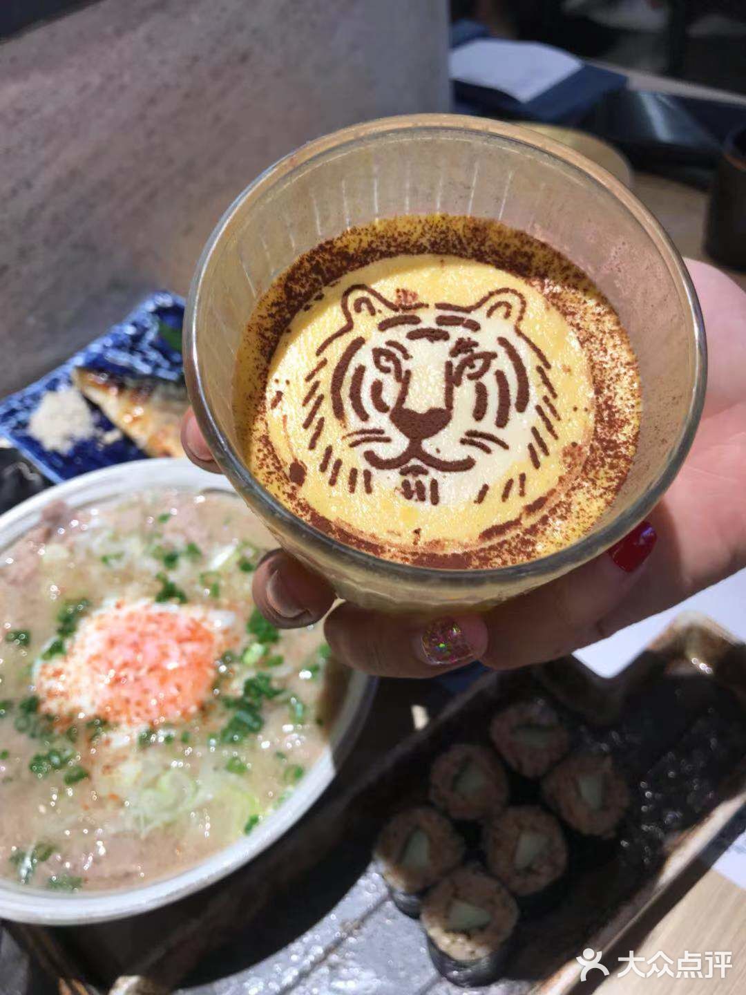 闺蜜小聚就选这家大虎寿司呀！