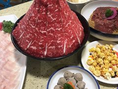 -魔法帽酱料牛肉小火锅(米兰店)