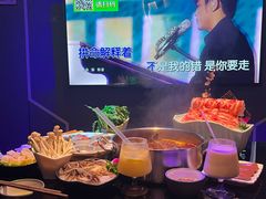 -唯爱KTV聚会餐厅(仙林东城汇店)