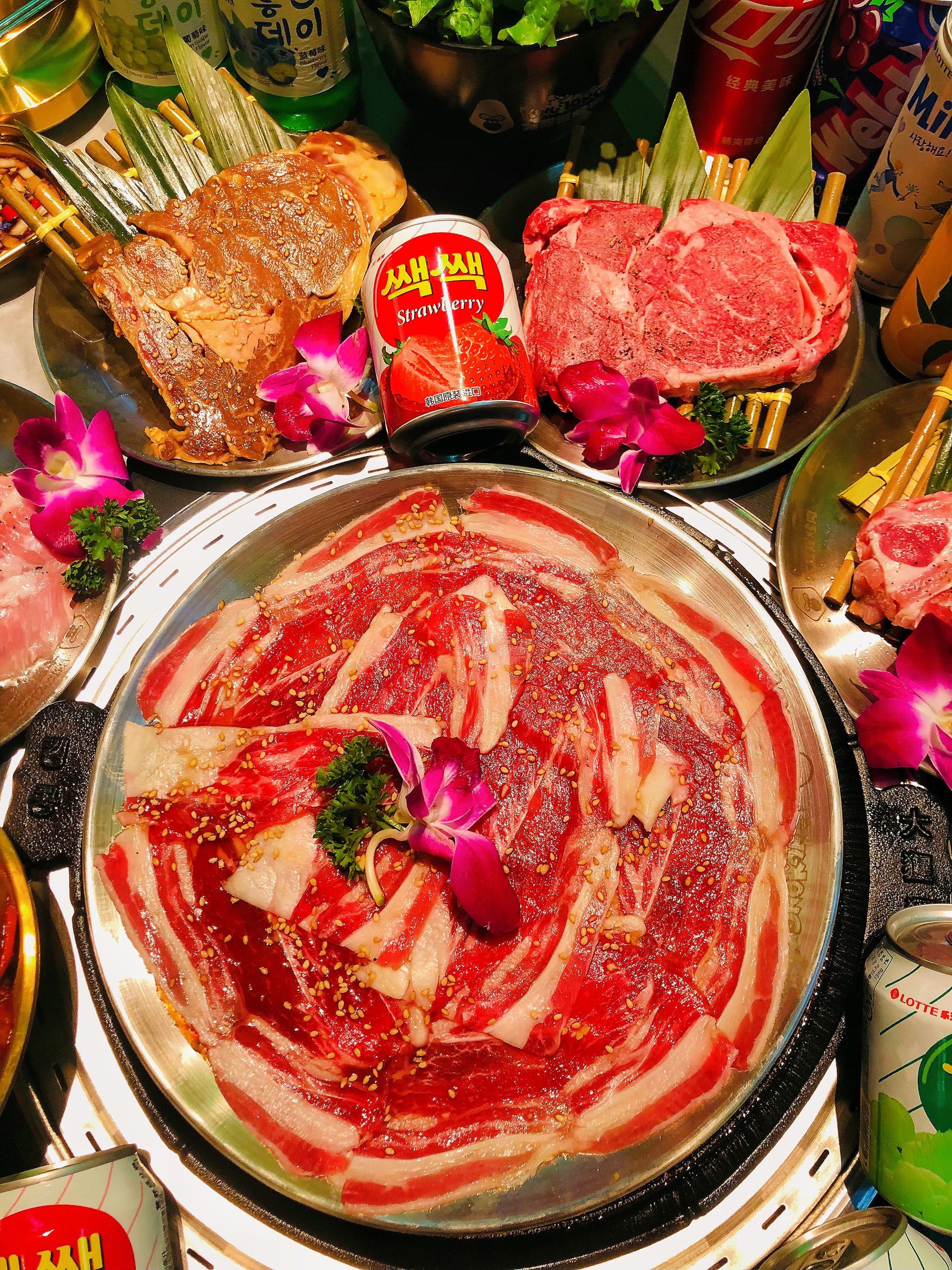 n和谐广场5楼,电影院旁边!
大猩猩烤肉新店开业啦!