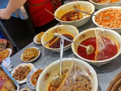 -爆炸头阿姨小四川正宗川味小吃(无任何分店)