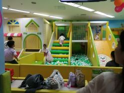 -孩子王游乐场(万达广场店)