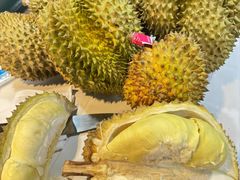 -领鲜活海鲜榴莲自助火锅(东门店)