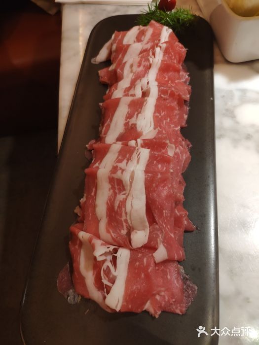 新辣道鱼火锅(国瑞城店)雪花肥牛图片