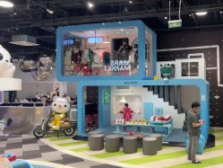 -MINI MARS KIDS CLUB亲子家庭中心(长宁天山店)
