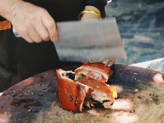 -黄记四更烤乳猪店