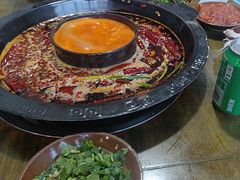 -黄潇洒老火锅(九眼桥宏济巷店)