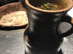 -冰冰龙虾·江湖菜·花园江景餐厅