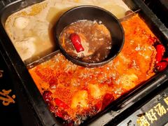 -老牌坊云南鱼豆花火锅(哈西万达店)