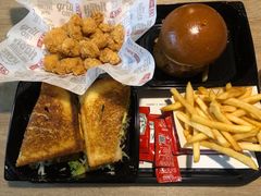 -The Habit Burger Grill 哈比特汉堡(复兴soho店)