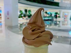 -麦当劳甜品站(高德置地广场春广场店)