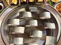 -围炉肉舍•炭烤活鳗•丹东海鲜烤肉(步行街店)