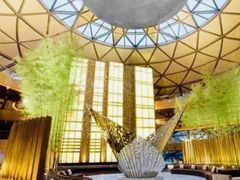 -上海滴水湖皇冠假日酒店